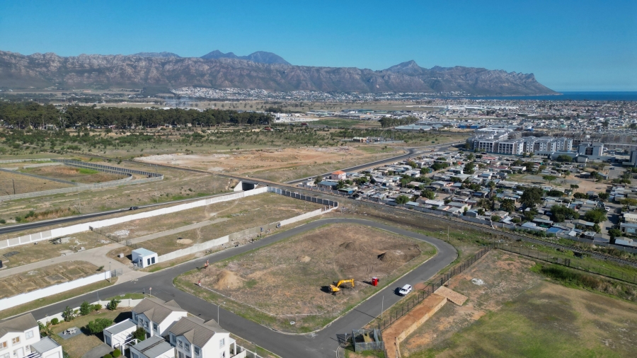 2 Bedroom Property for Sale in Fernwood Western Cape